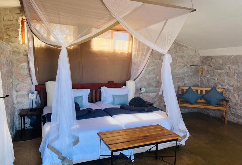 اتاق استاندارد با چشمانداز کوهستان, Little Sossus Lodge