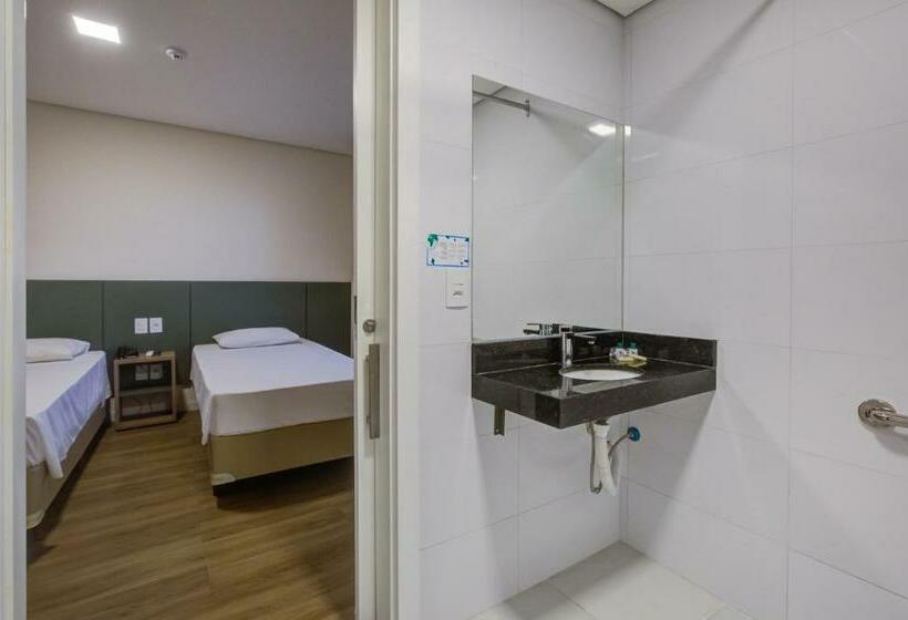 标准间, Viale Iguassu