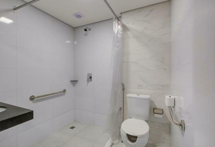 标准间, Viale Iguassu