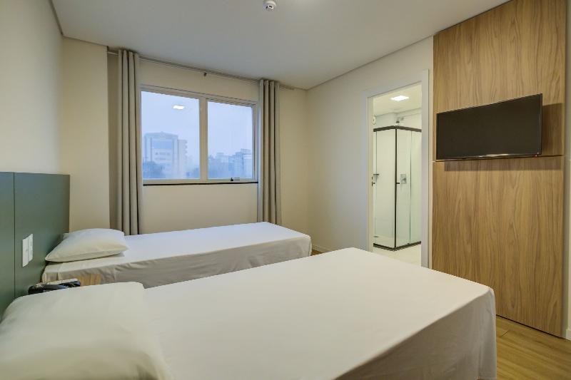 标准间, Viale Iguassu