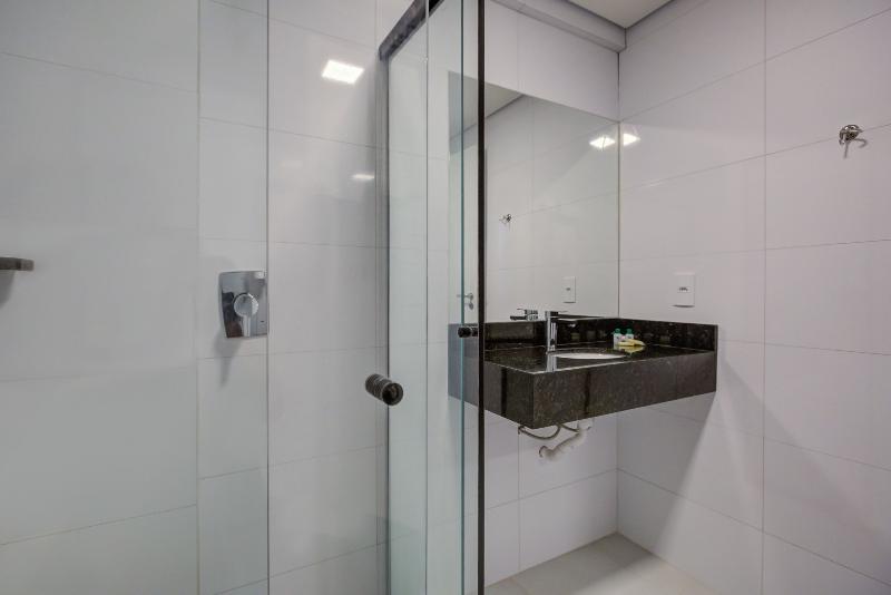 标准间, Viale Iguassu