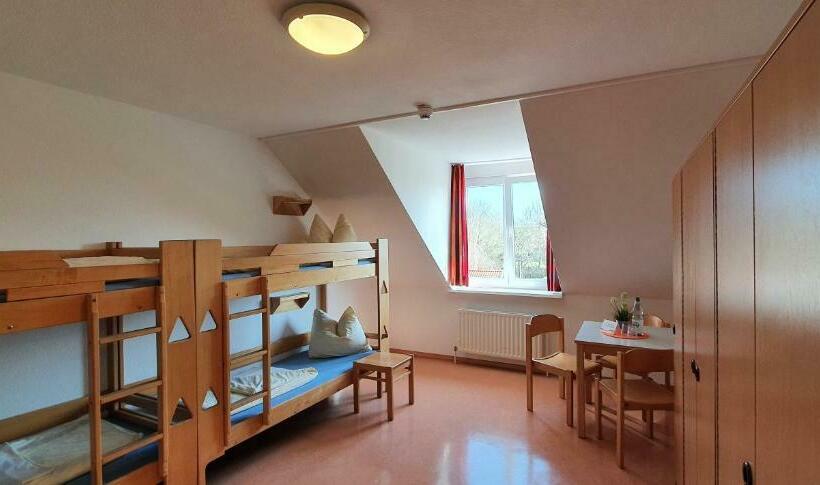 غرفة عائلية, Jugendherberge Fehmarn