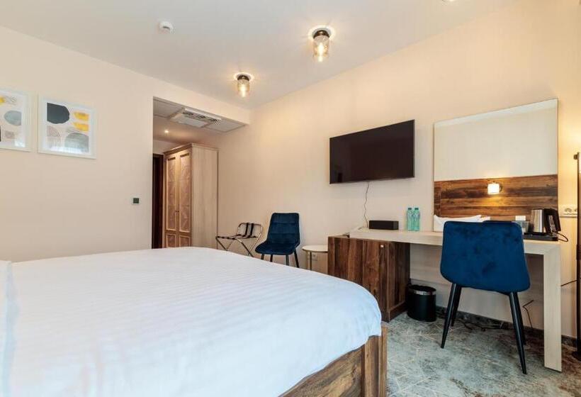 キングサイズベッドのスタンダードルーム, River Hotel & Spa