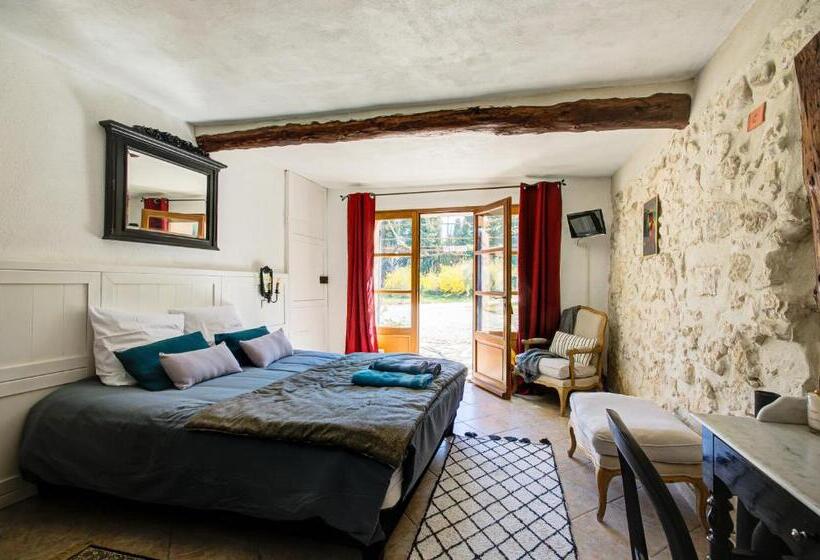 غرفة قياسية, Mas D'auseu