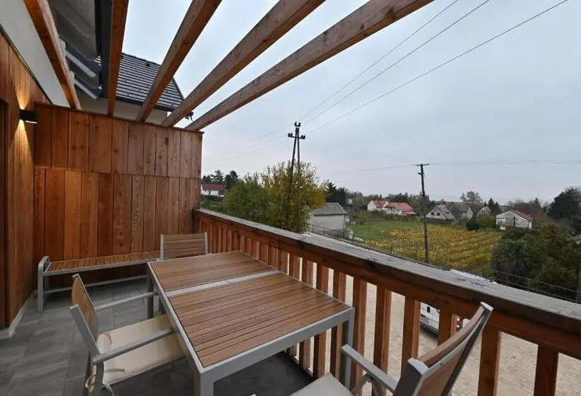 バルコニー付き１ベッドルームアパートメント, Domaine Edegger   Organic Winery Badacsony