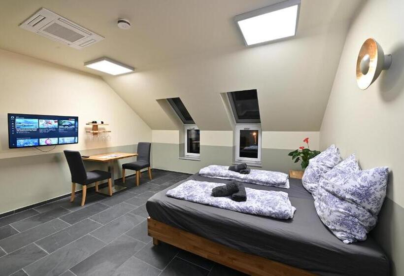 1 Bedroom Apartment Lake View, Domaine Edegger   Organic Winery Badacsony