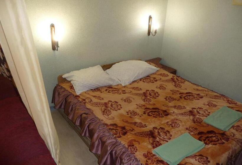 Quarto Estandar, готель маєток