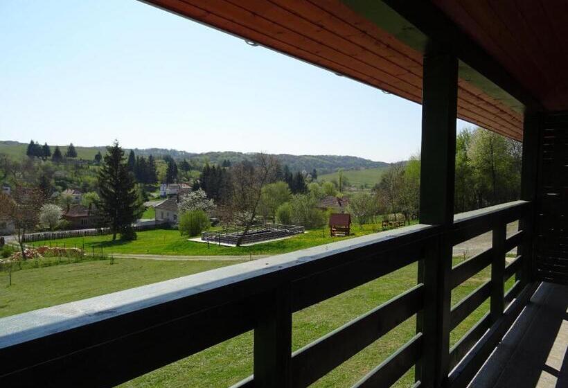 Appartement 1 Chambre avec Vues, Kisrejtek Apartmanház