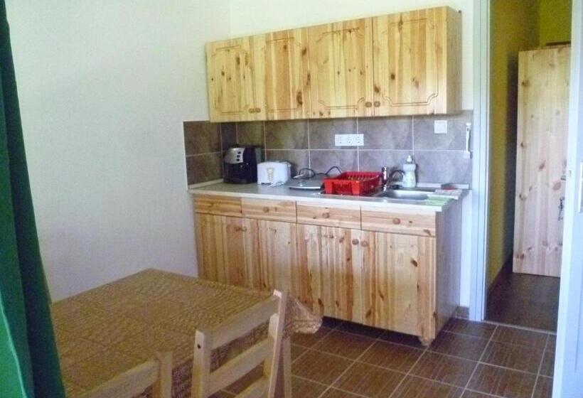 Апартаменты 1 Спальня с Видом, Kisrejtek Apartmanház