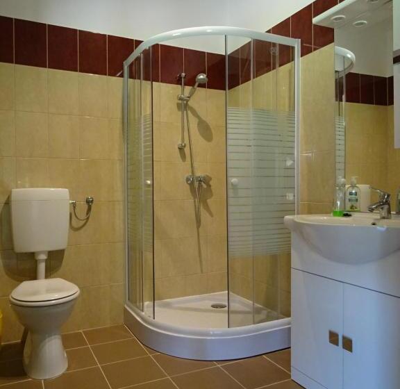 Appartement 1 Chambre avec Vues, Kisrejtek Apartmanház