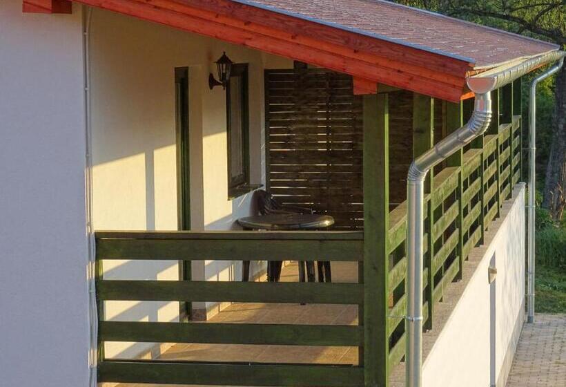 Appartement 1 Chambre avec Vues, Kisrejtek Apartmanház