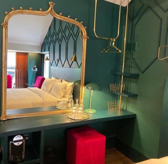 标准间, The Rooms At Firecastle