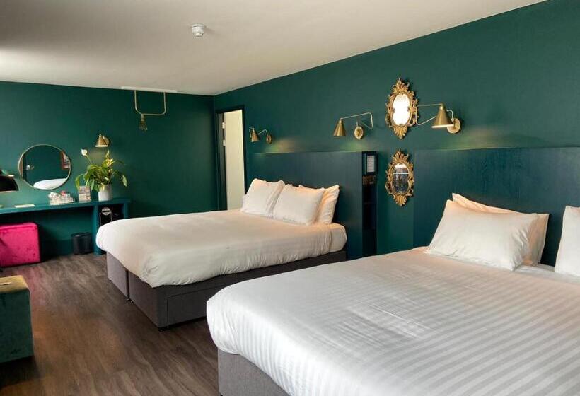 家庭间, The Rooms At Firecastle