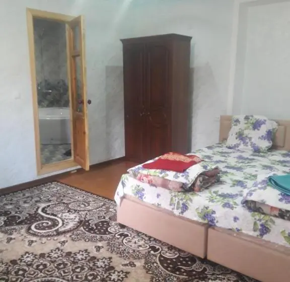 اتاق استاندارد یک نفره, 129