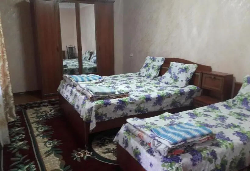 اتاق استاندارد سه نفره, 129