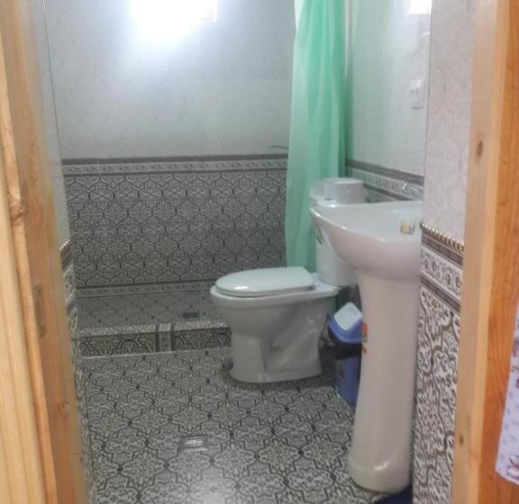 Quarto Triplo Estandar, 129