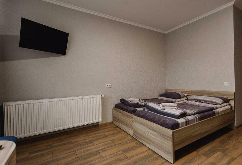 اتاق لوکس, Brooklyn 2