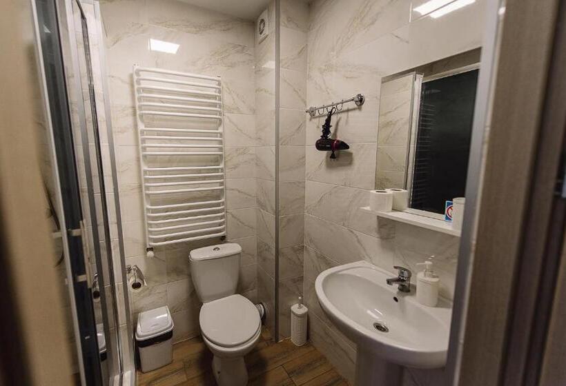 سوییت با چشمانداز کوه, Brooklyn 2