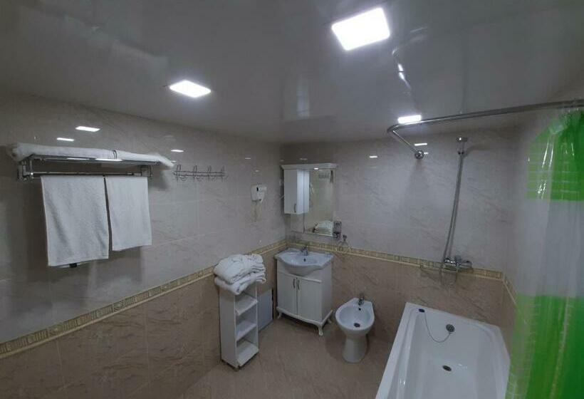 スタンダードトリプルルーム, Muso To Ra