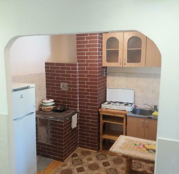 اتاق لوکس سه تخته, колорит