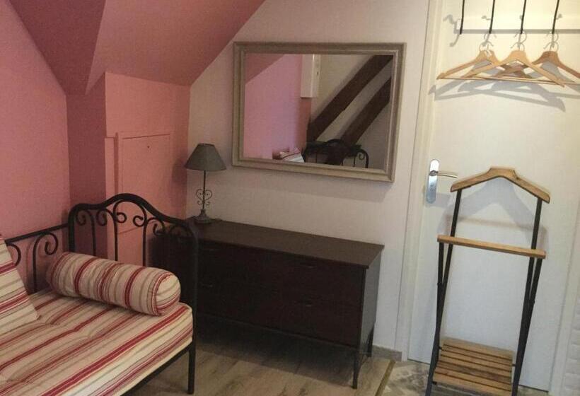 חדר סטנדרט, La Ressource