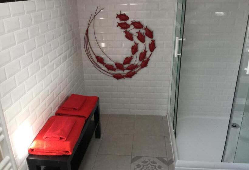 חדר סטנדרט, La Ressource