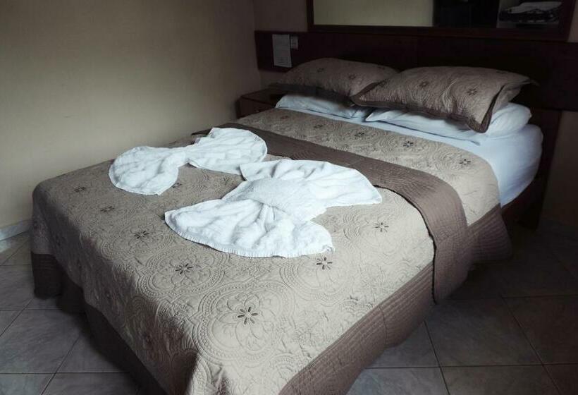 סוויטה דלוקס, 3 Pontões