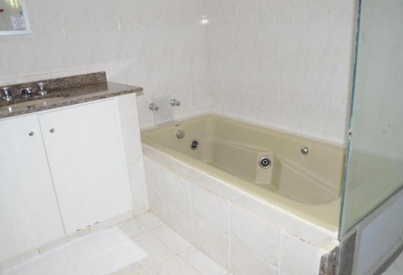 סוויטה דלוקס, 3 Pontões