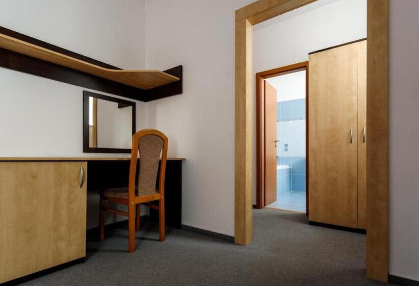 スタンダードルーム, Antler