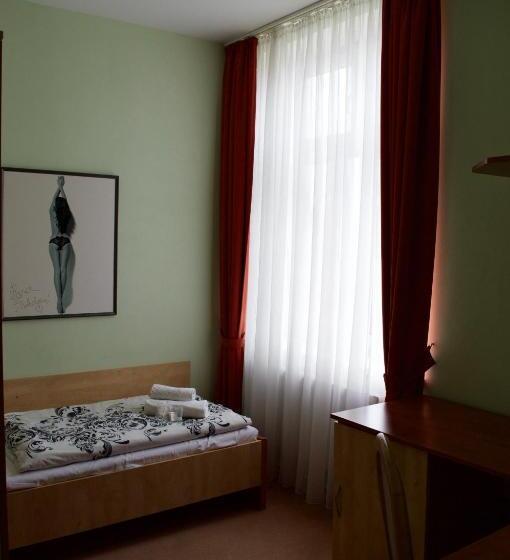 スタンダードシングルルーム, Antler