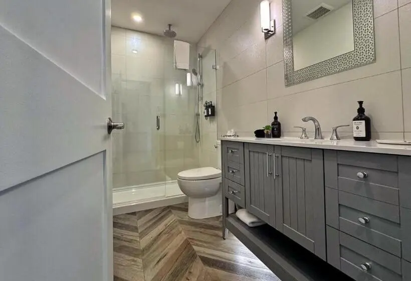 景色の見えるスタンダード4人部屋, Artisan Suites On Bowen