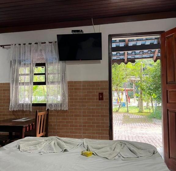 4인용 스탠다드 룸, Pesque Pague Pousada Do Carlinho