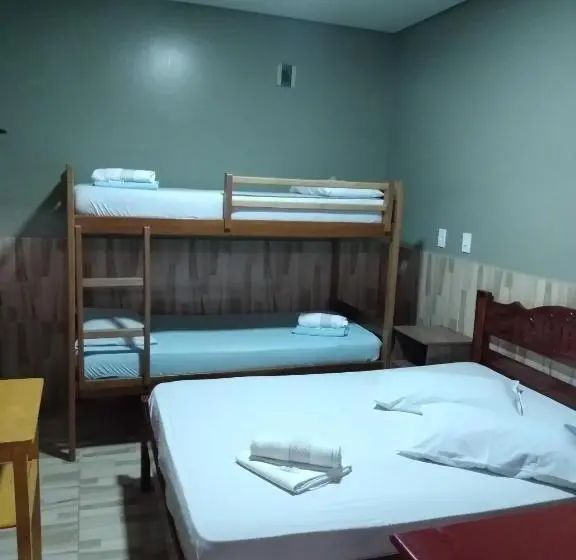 スタンダード４人部屋, Pousada Paraíso