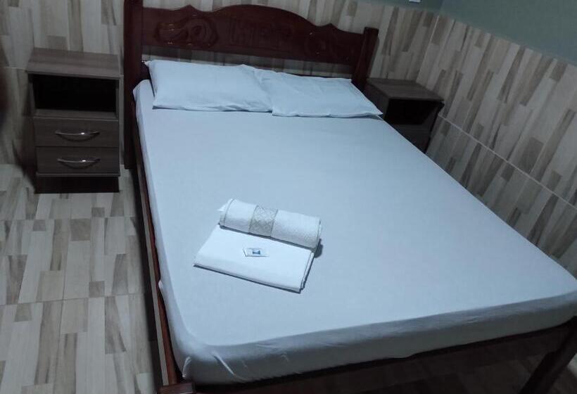 经济房, Pousada Paraíso