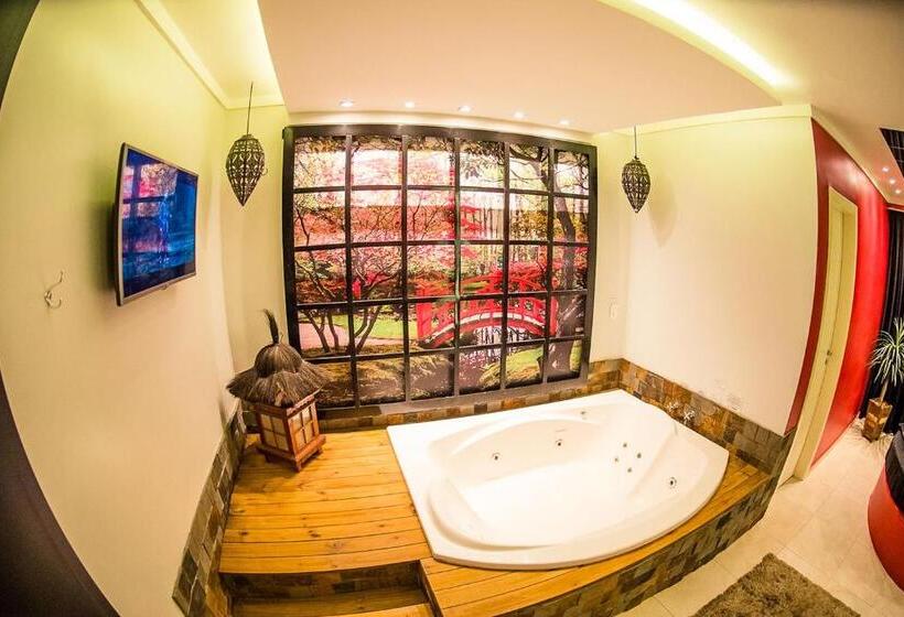 이그제큐티브 스위트, Motel Paradiso   Tapera