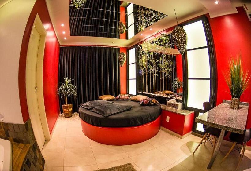 이그제큐티브 스위트, Motel Paradiso   Tapera