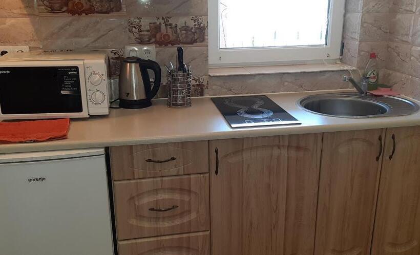 غرفة قياسية ثلاثية, Hercules