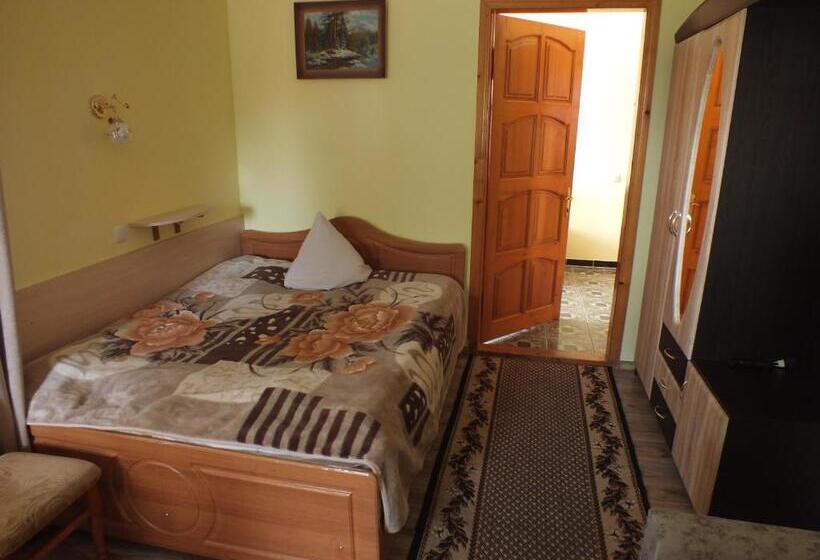 غرفة قياسية ثلاثية, Hercules