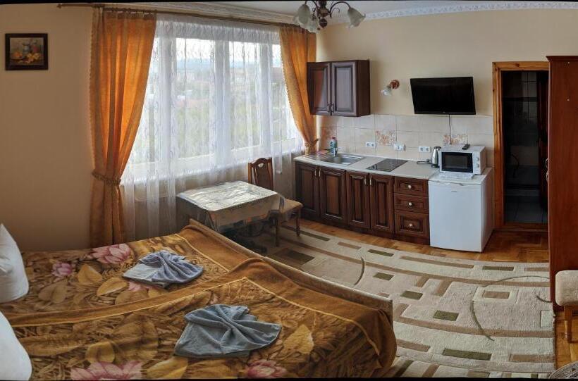 إستديو عائلى, Hercules