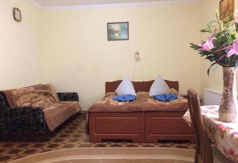 إستديو عائلى, Hercules