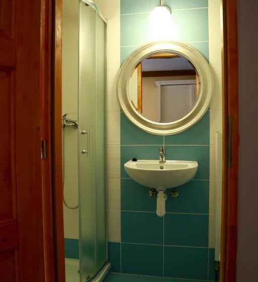 标准间, Zámek Libouň