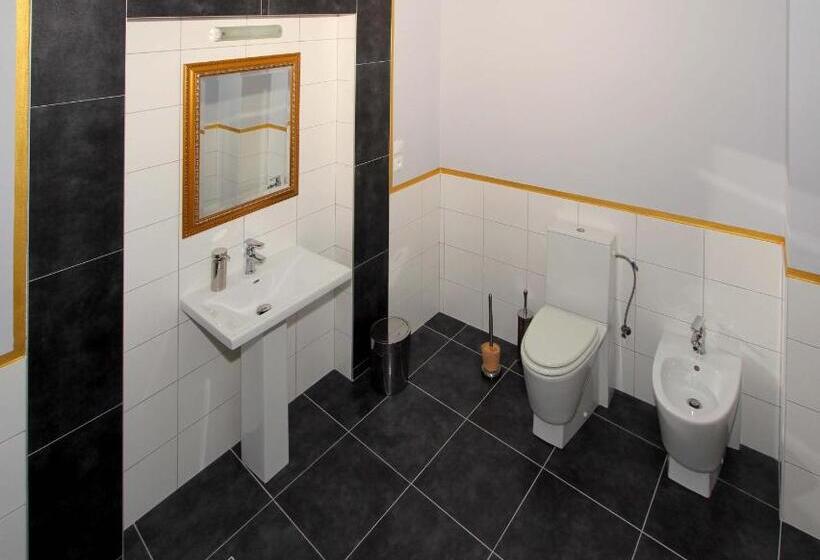 带大床的套房, Zámek Libouň