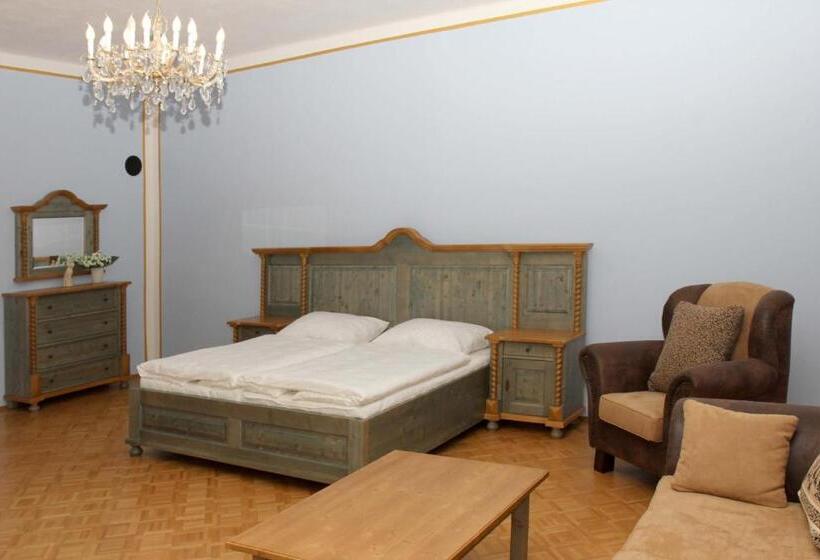 带大床的套房, Zámek Libouň