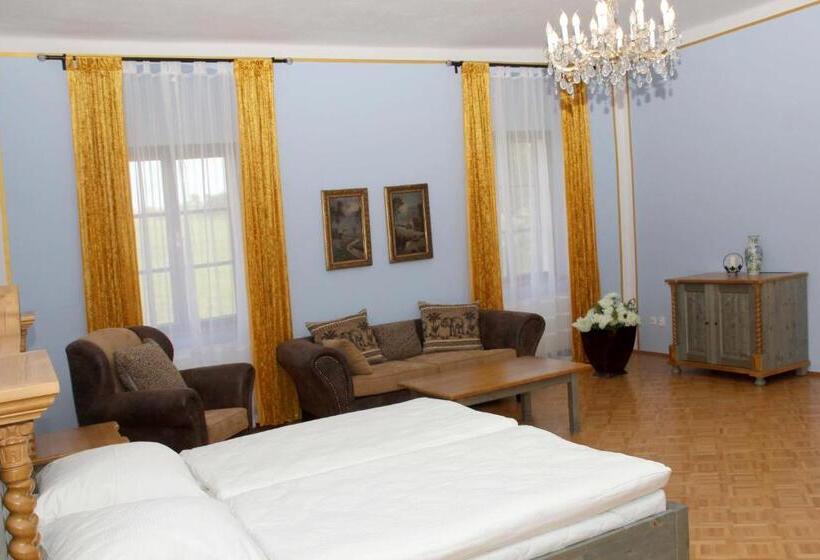 带大床的套房, Zámek Libouň