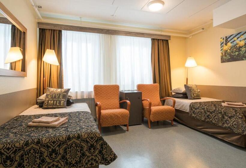 اتاق استاندارد با سرویس بهداشتی مشترک, Gasthaus Patruuna