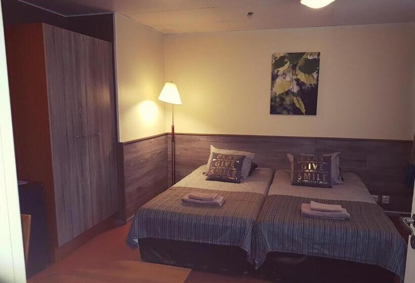 اتاق لوکس, Gasthaus Patruuna