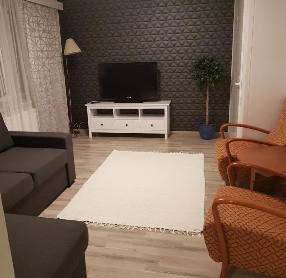 آپارتمان لوکس 1 خوابه, Gasthaus Patruuna