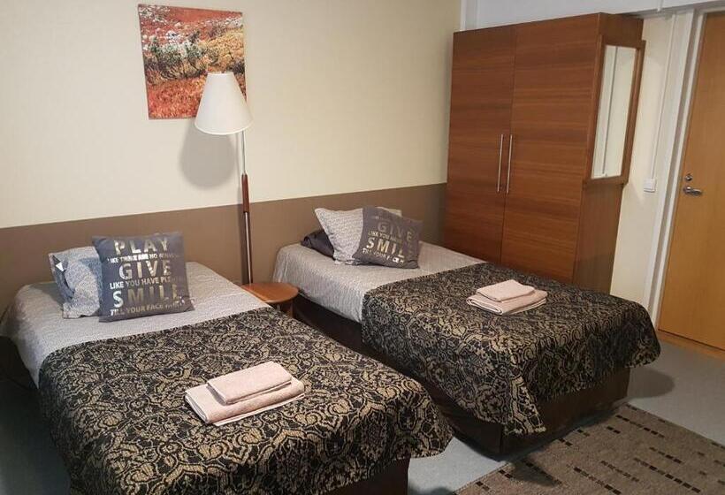 اتاق خانوادگی, Gasthaus Patruuna