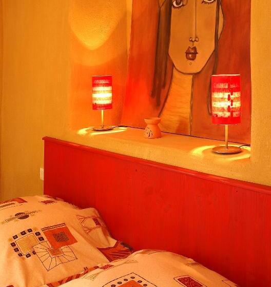 Standard room with outdoor bath, La Jameliniere