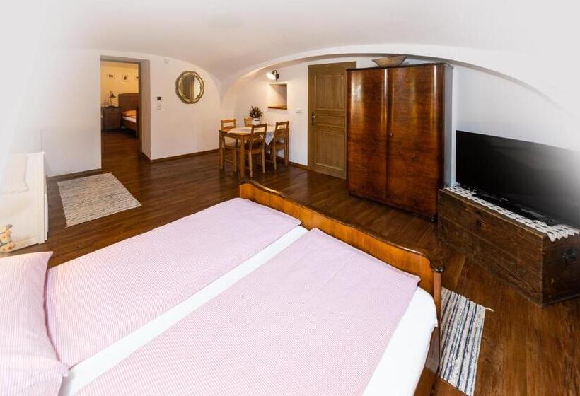 Family Suite, Penzion Na Fojtství